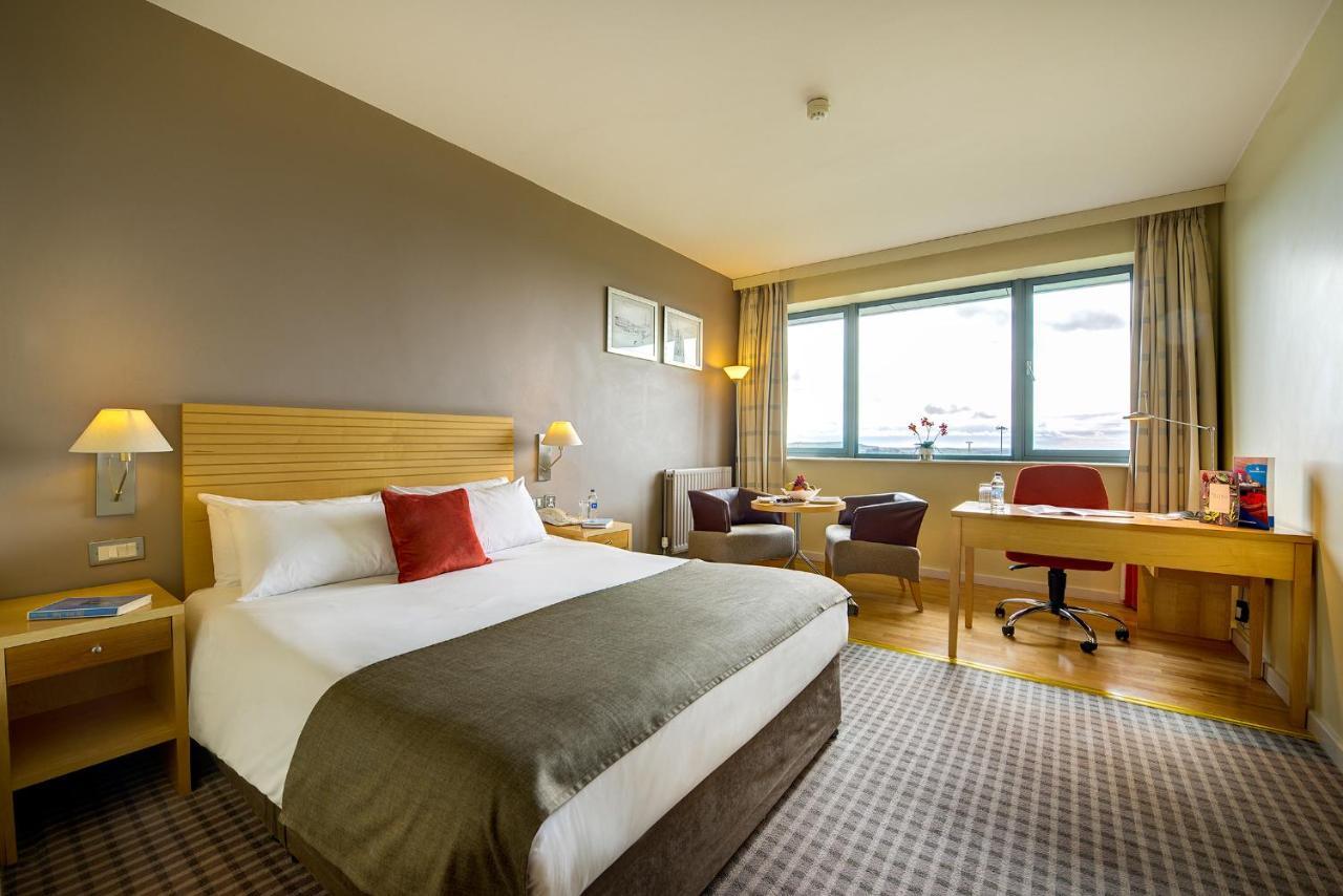 Cork Airport Hotel ภายนอก รูปภาพ